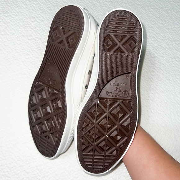 Converse Chuck Taylor All Star Lift Platform ‘It’s Okay To Wonder’ | 8 - Picture 8 of 13